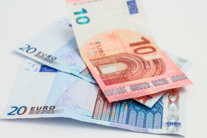  Nariadenie vlády Slovenskej republiky, ktorým sa ustanovuje suma minimálnej mzdy na rok 2020