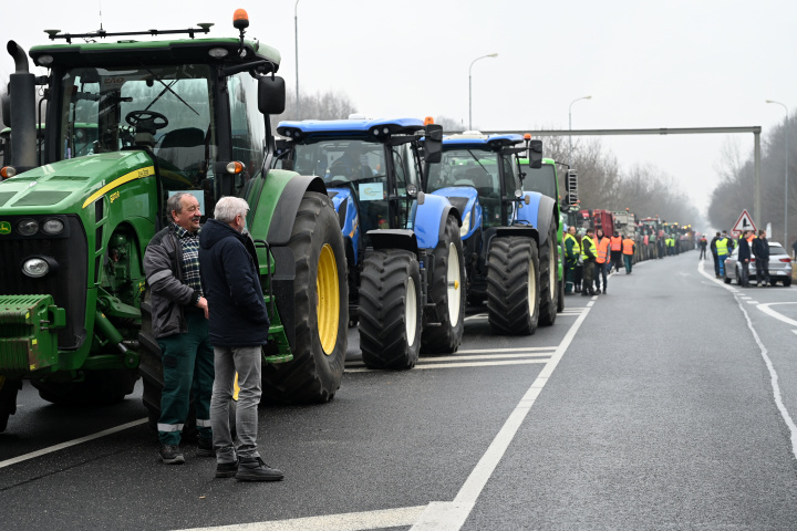 Protestujeme proti dovozu nekvalitných potravín